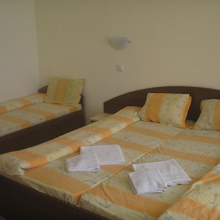 Семеен Хотел Атива - Family Hotel Ativa ロゼネッツ エクステリア 写真