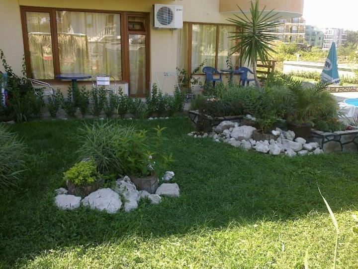 Семеен Хотел Атива - Family Hotel Ativa ロゼネッツ エクステリア 写真