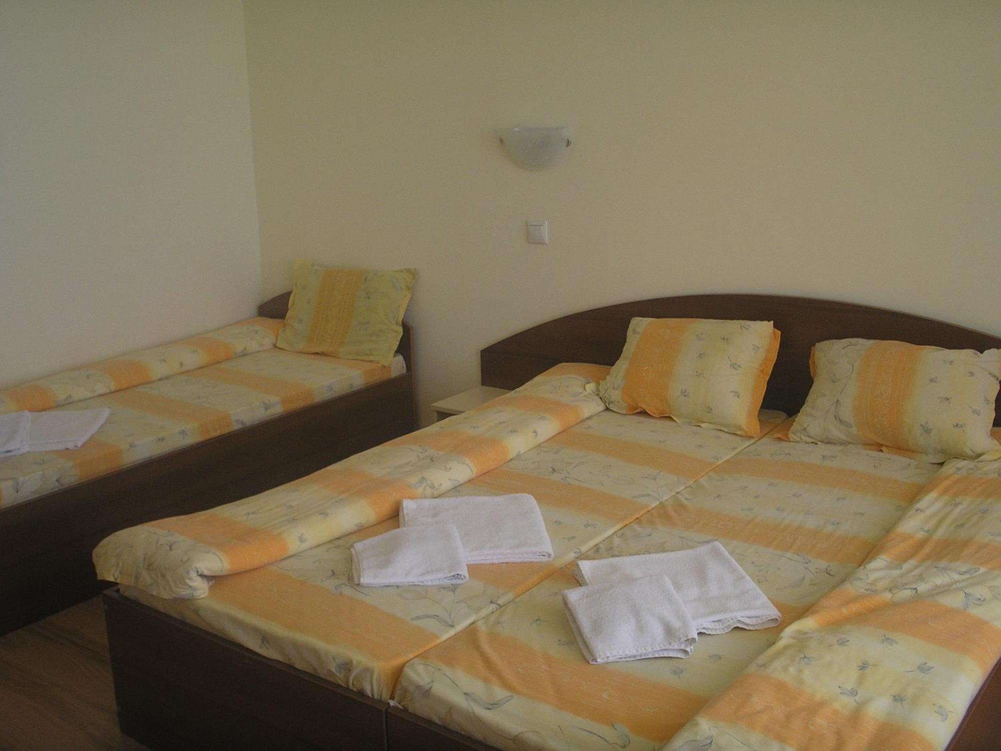 Семеен Хотел Атива - Family Hotel Ativa ロゼネッツ エクステリア 写真