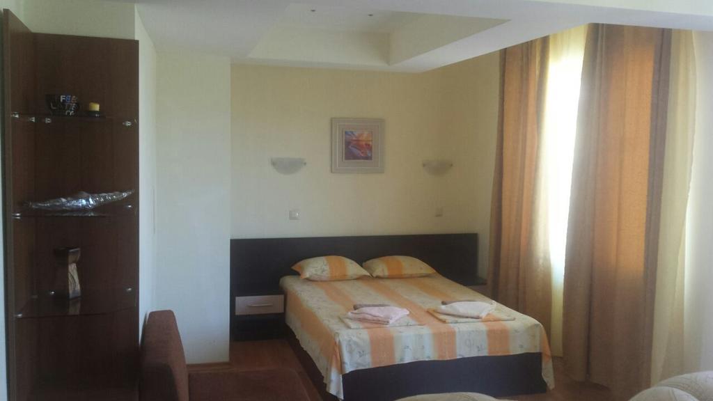 Семеен Хотел Атива - Family Hotel Ativa ロゼネッツ エクステリア 写真